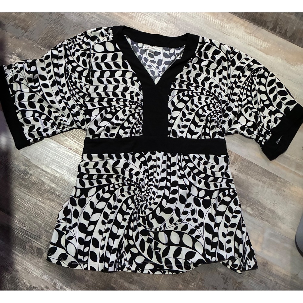 JM Collection Woman Black White Leaf Print Empire Waist Tie Back Blouse 2X